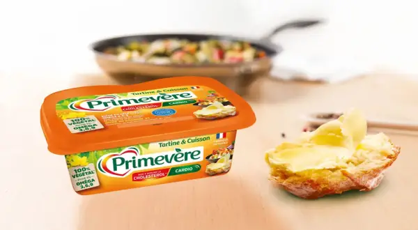 Boîte de margarine Primevère Cardio, tartine beurrée. Attention, le beurre primevère danger pour le cœur est un mythe.