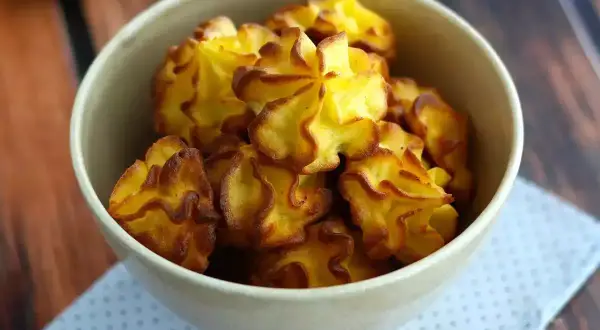 Pommes Dauphine dorées et croustillantes, parfait accompagnement repas noël.