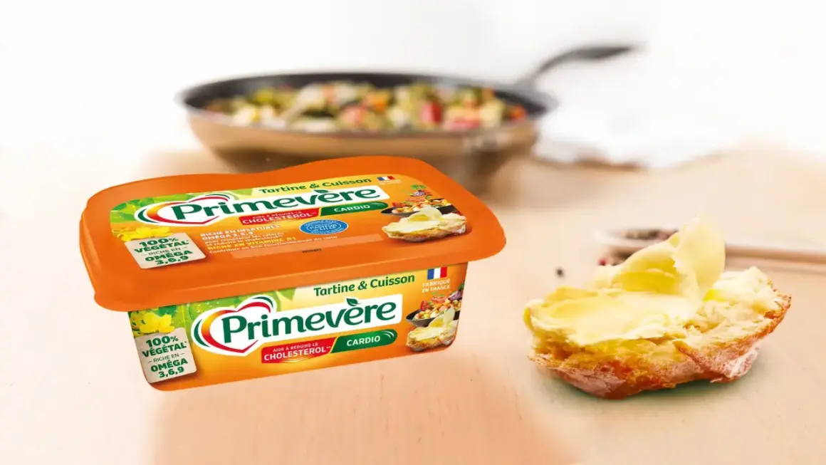 Boîte de margarine Primevère Cardio, tartine beurrée. Attention, le beurre primevère danger pour le cœur est un mythe.